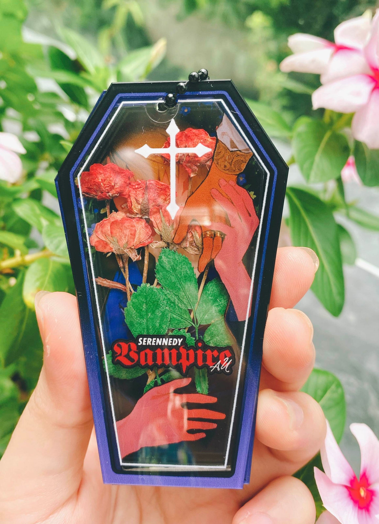 [RE] Serennedy Vampire AU - Dried flower coffin charm